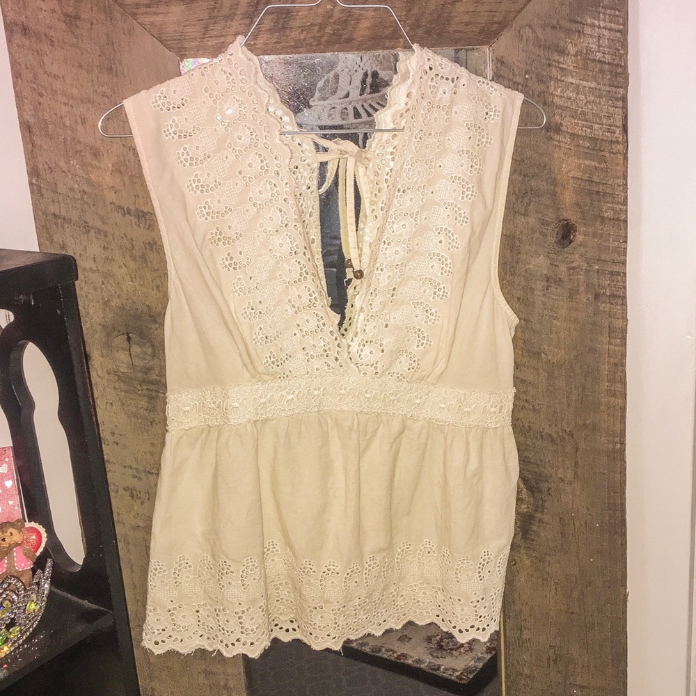 🔴SOLD🔴 American Eagle Eyelet Tank sz small 🌞
